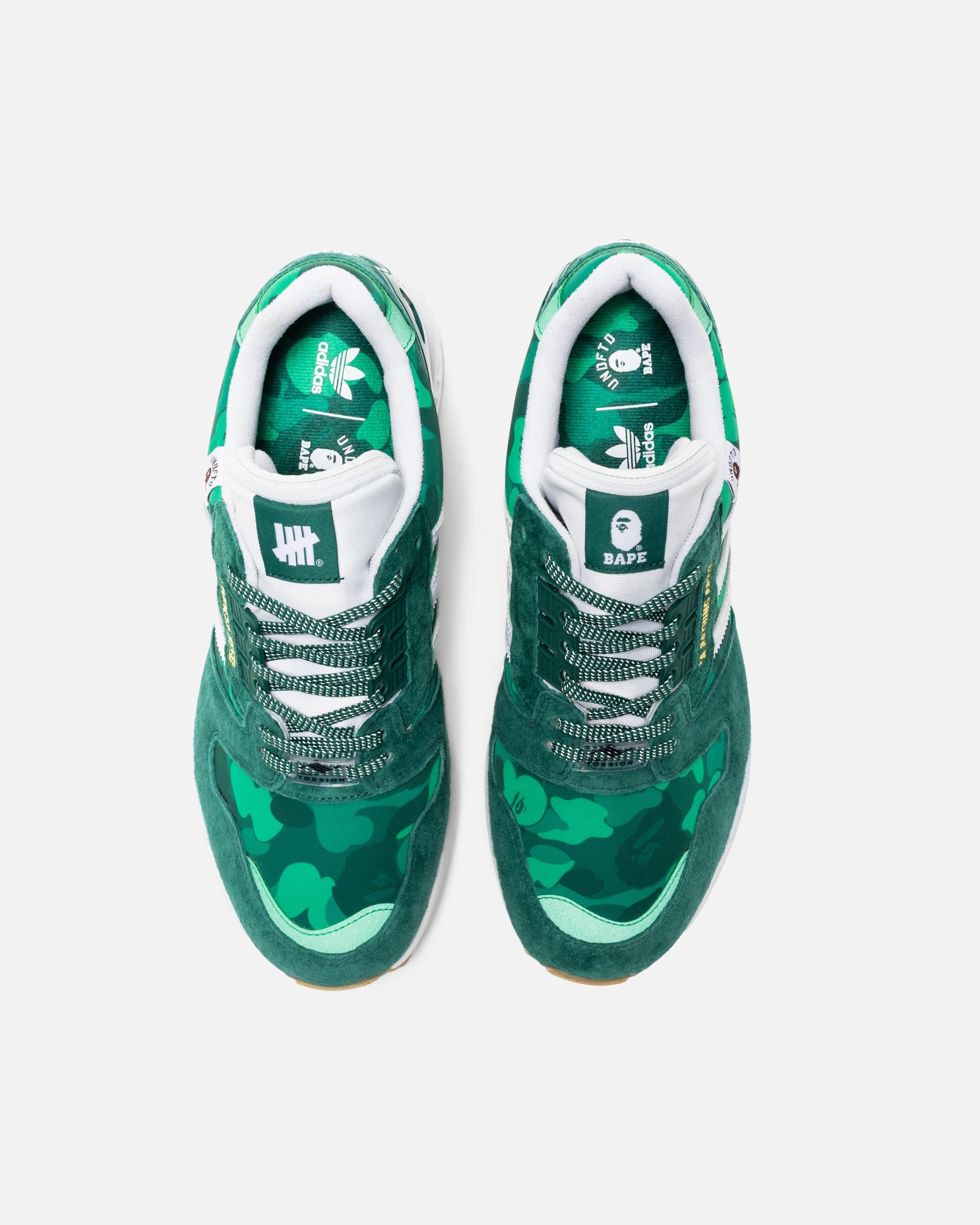 BAPE X UNDEFEATED X ADIDAS ZX 8000 - GREEN/ CWHITE/ GUM