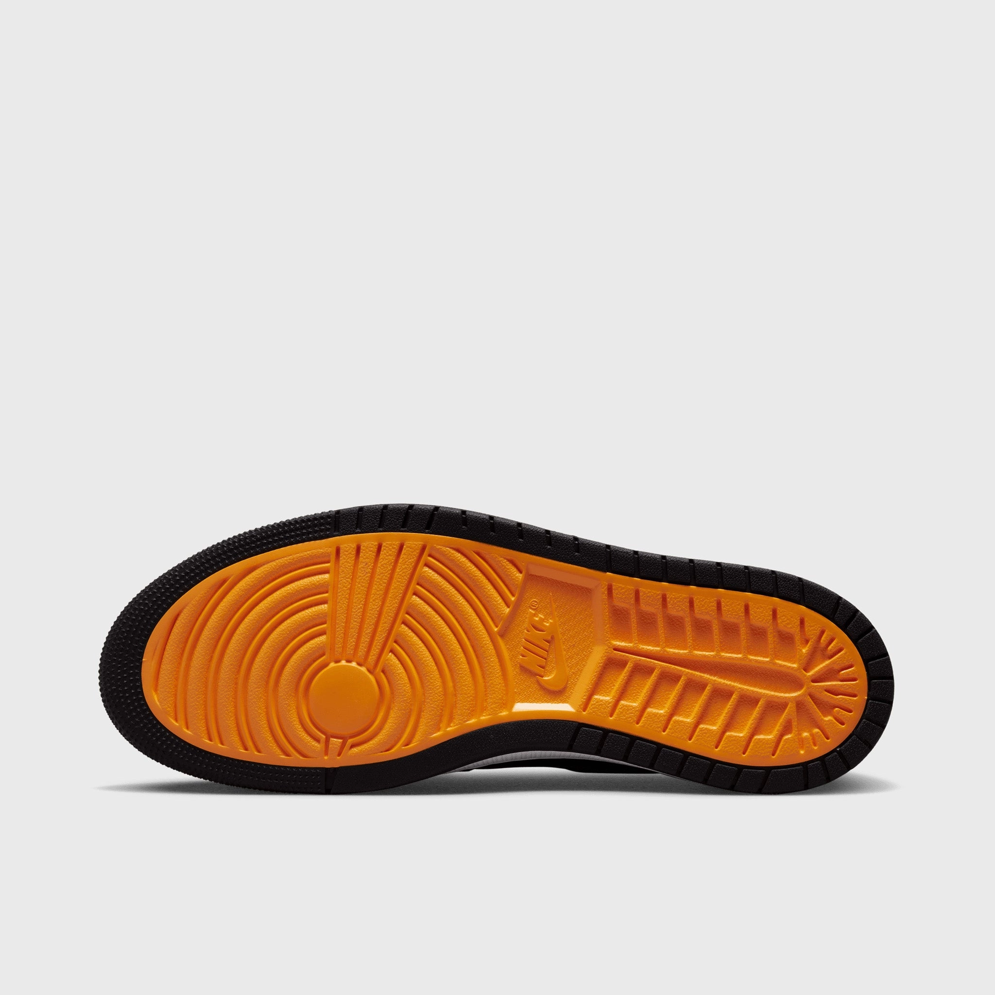 Jordan 1 Zoom CMFT Black / Citrus - Fire Red