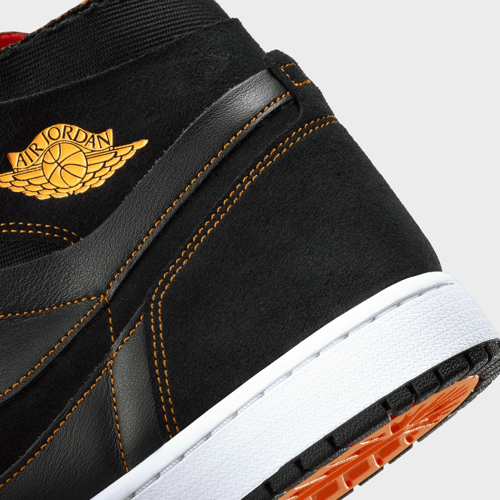Jordan 1 Zoom CMFT Black / Citrus - Fire Red