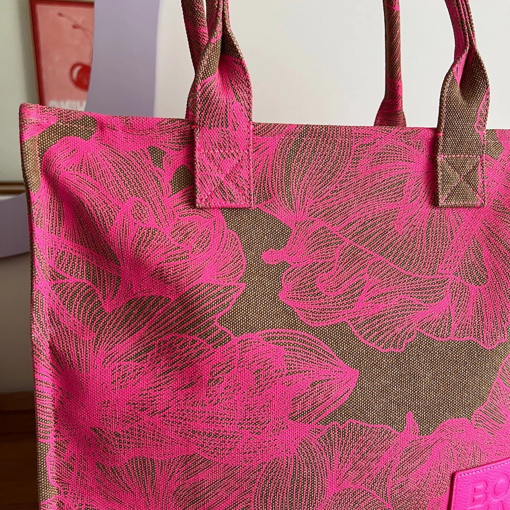 Large Bon Vivant Tote Bag -- Neon Pink/Tan Floral