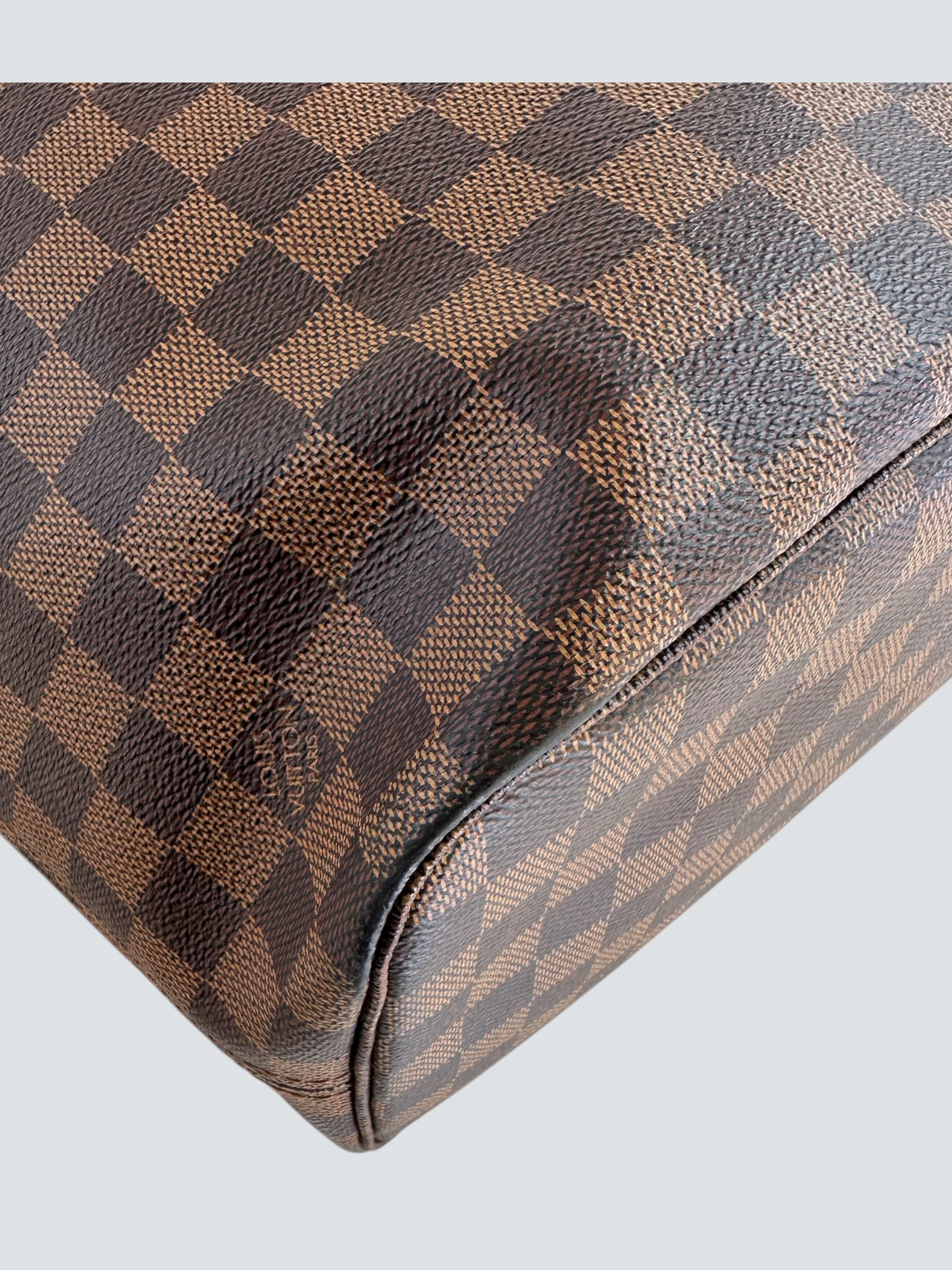 Louis Vuitton Damier Ebene Canvas Neverfull MM - HC initials