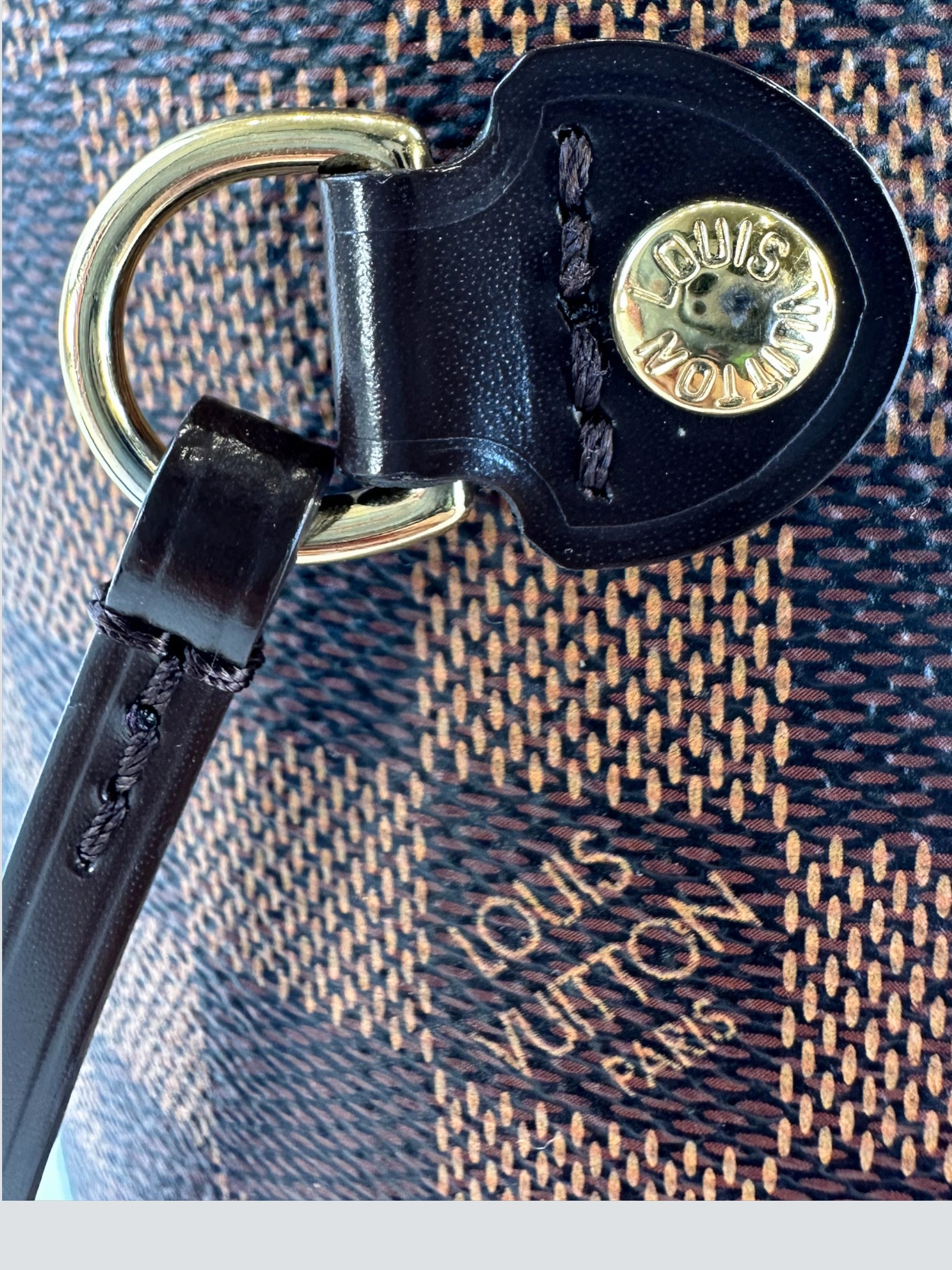 Louis Vuitton Damier Ebene Canvas Neverfull MM - HC initials