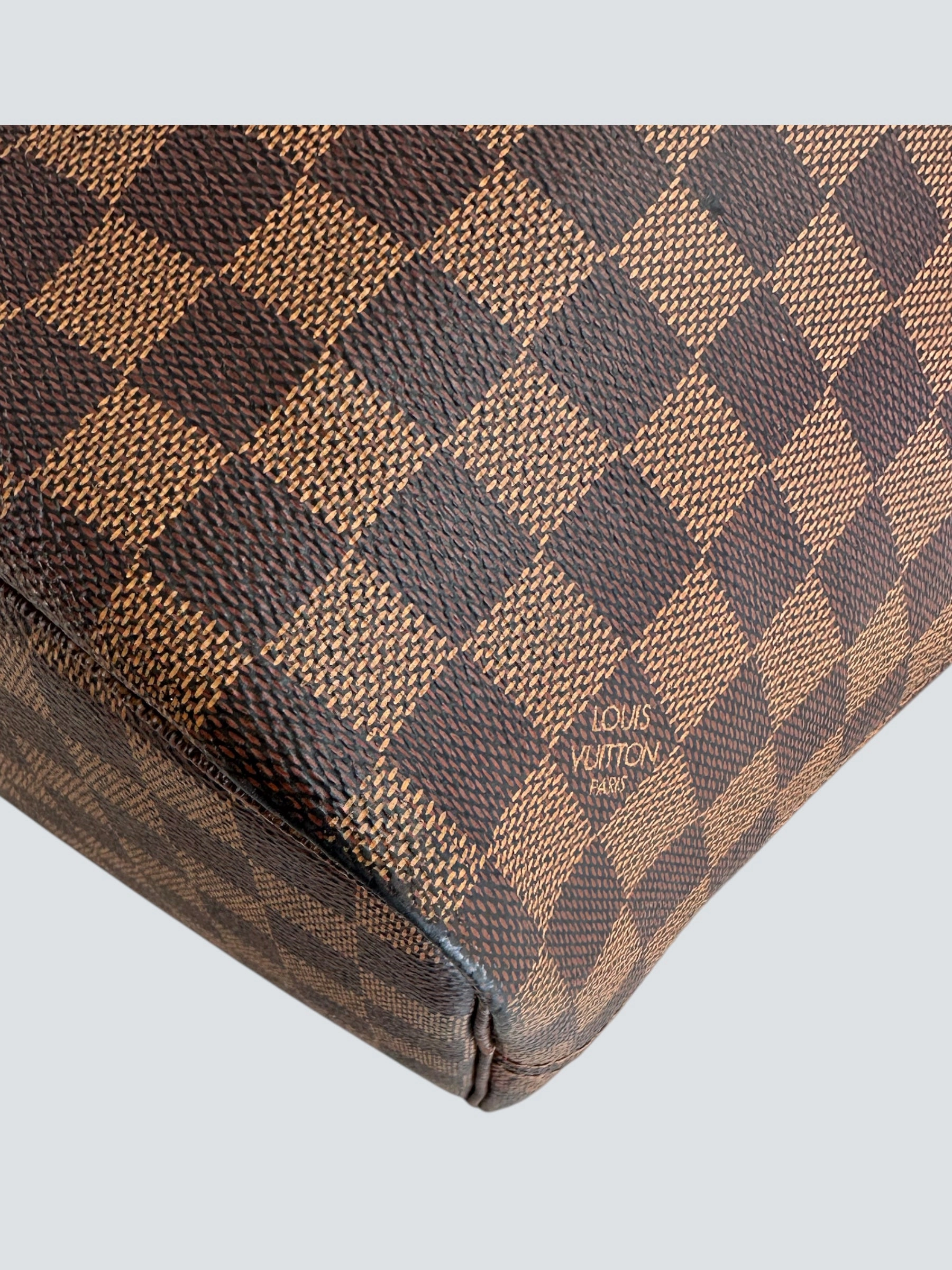 Louis Vuitton Damier Ebene Canvas Neverfull MM - HC initials