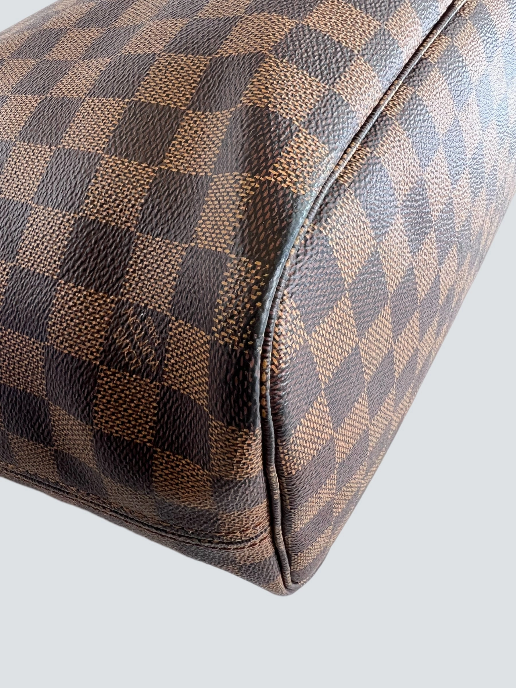 Louis Vuitton Damier Ebene Canvas Neverfull MM