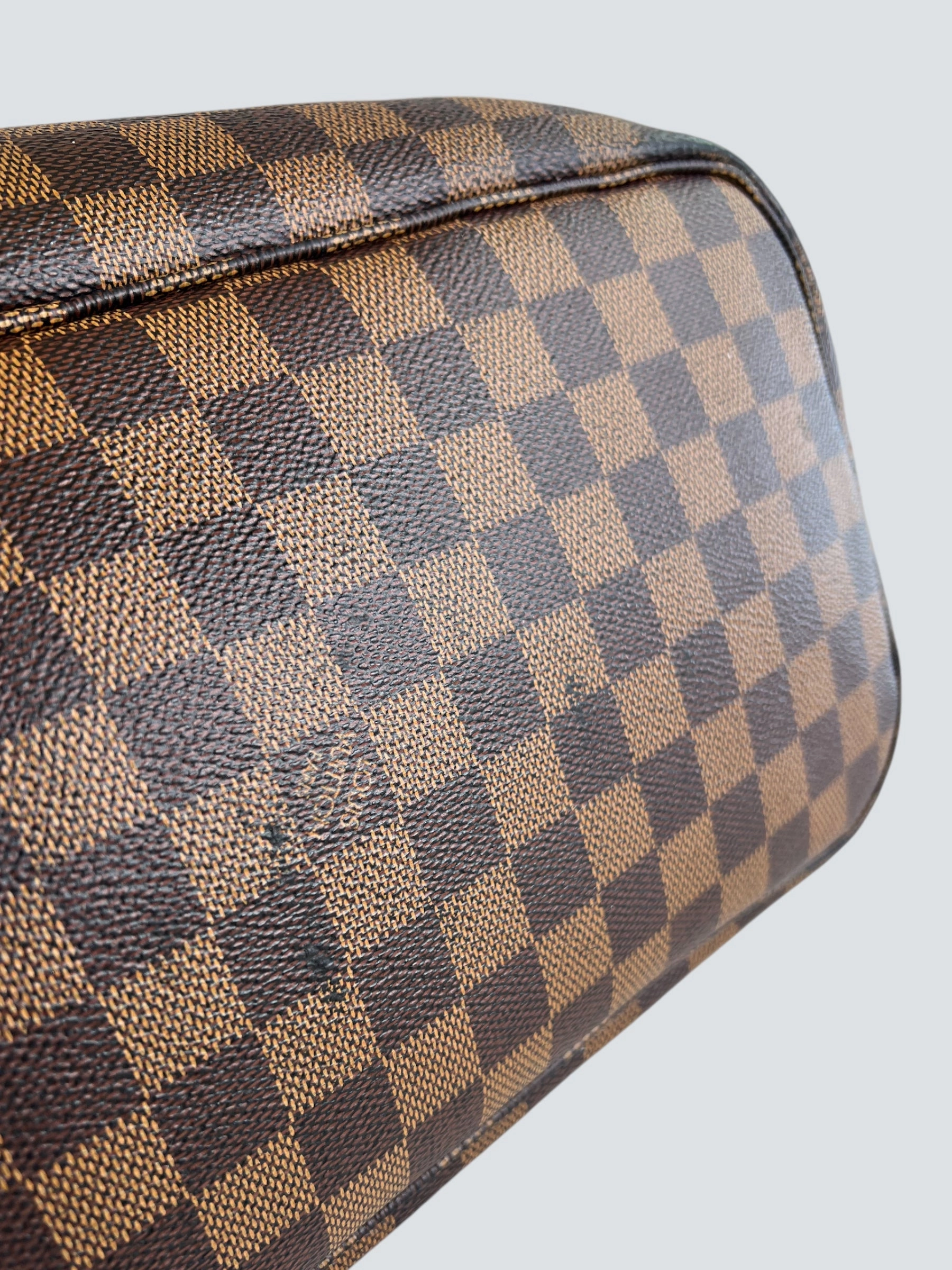 Louis Vuitton Damier Ebene Canvas Neverfull MM