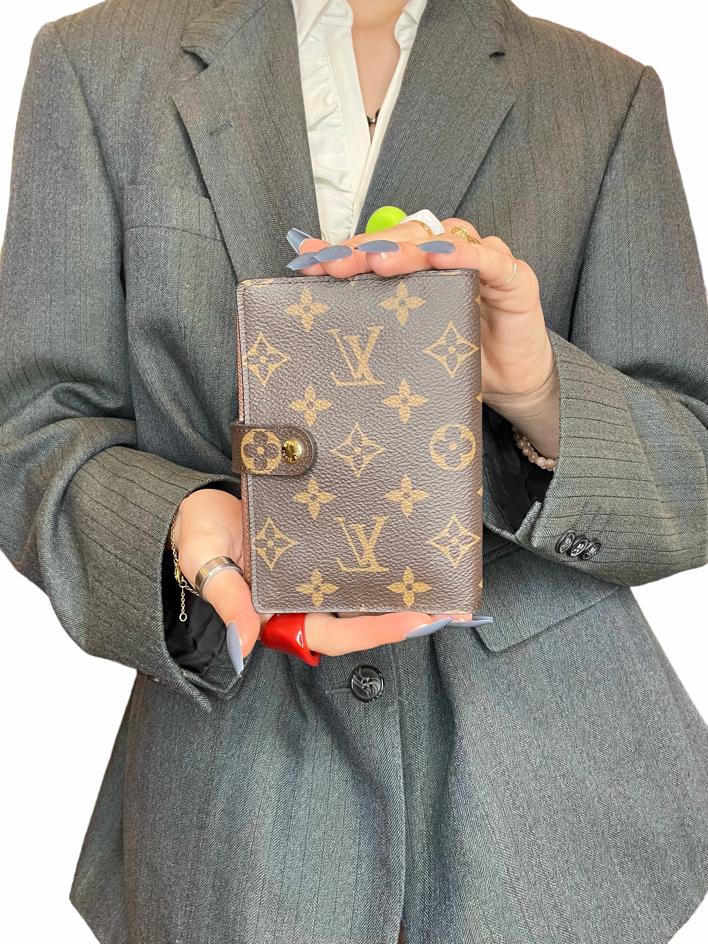 Louis Vuitton Monogram Canvas Agenda Cover