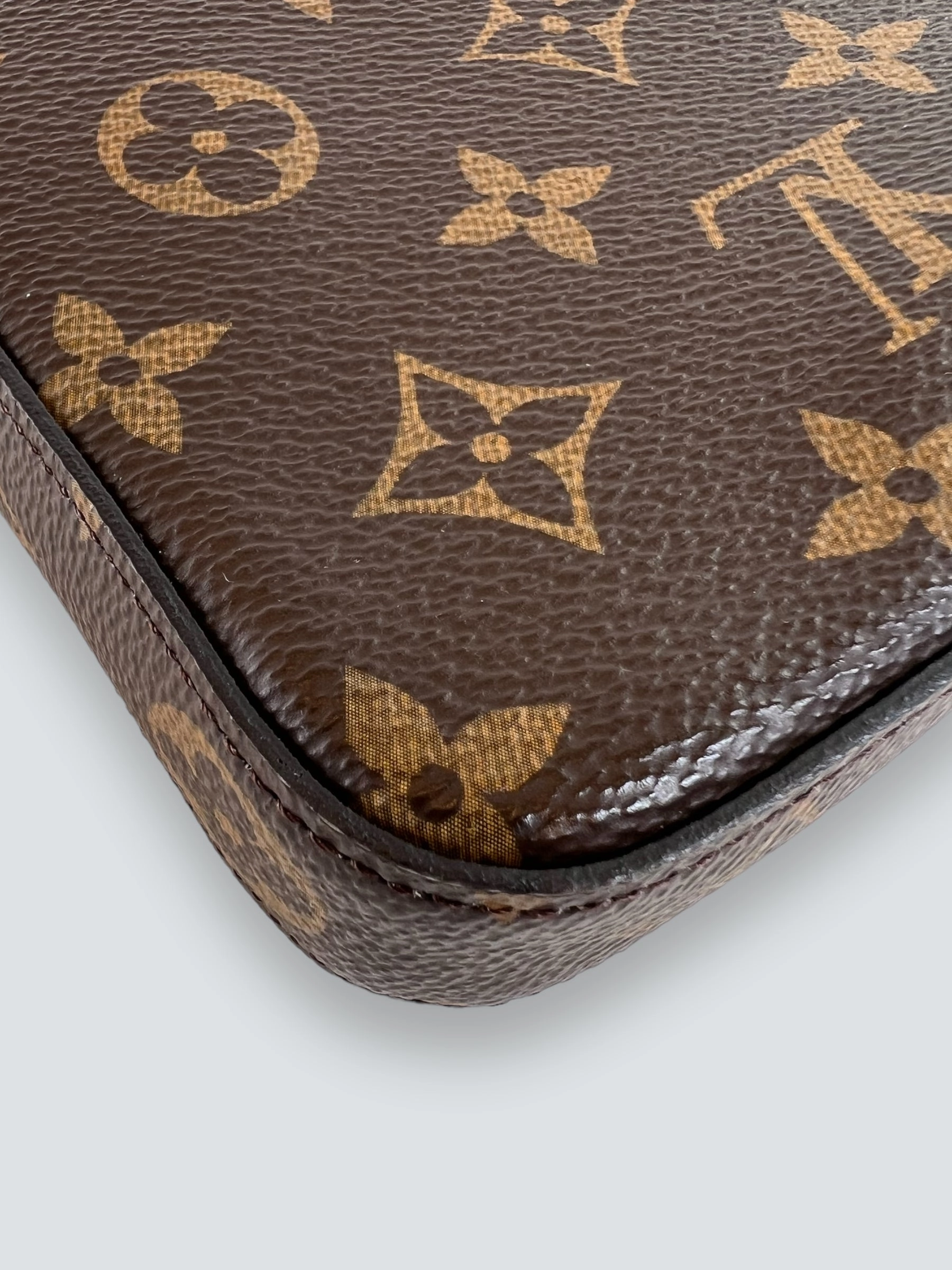 Louis Vuitton Monogram Canvas Felicie Crossbody