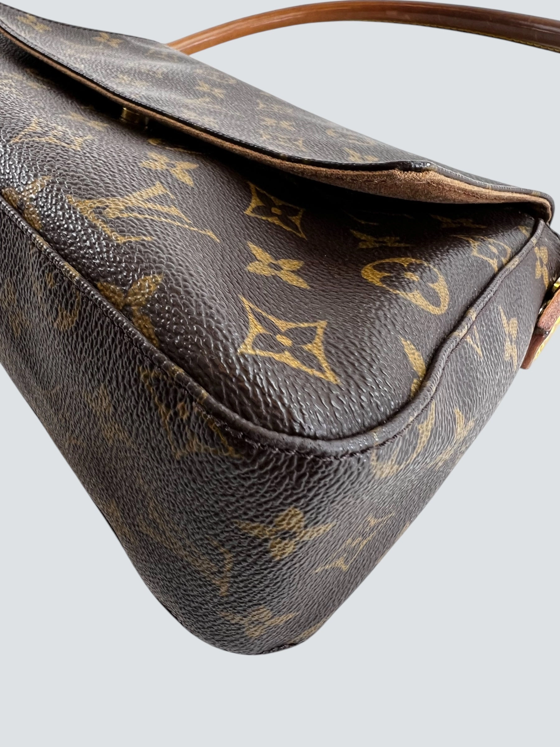Louis Vuitton Monogram Canvas Looping Shoulder Handbag