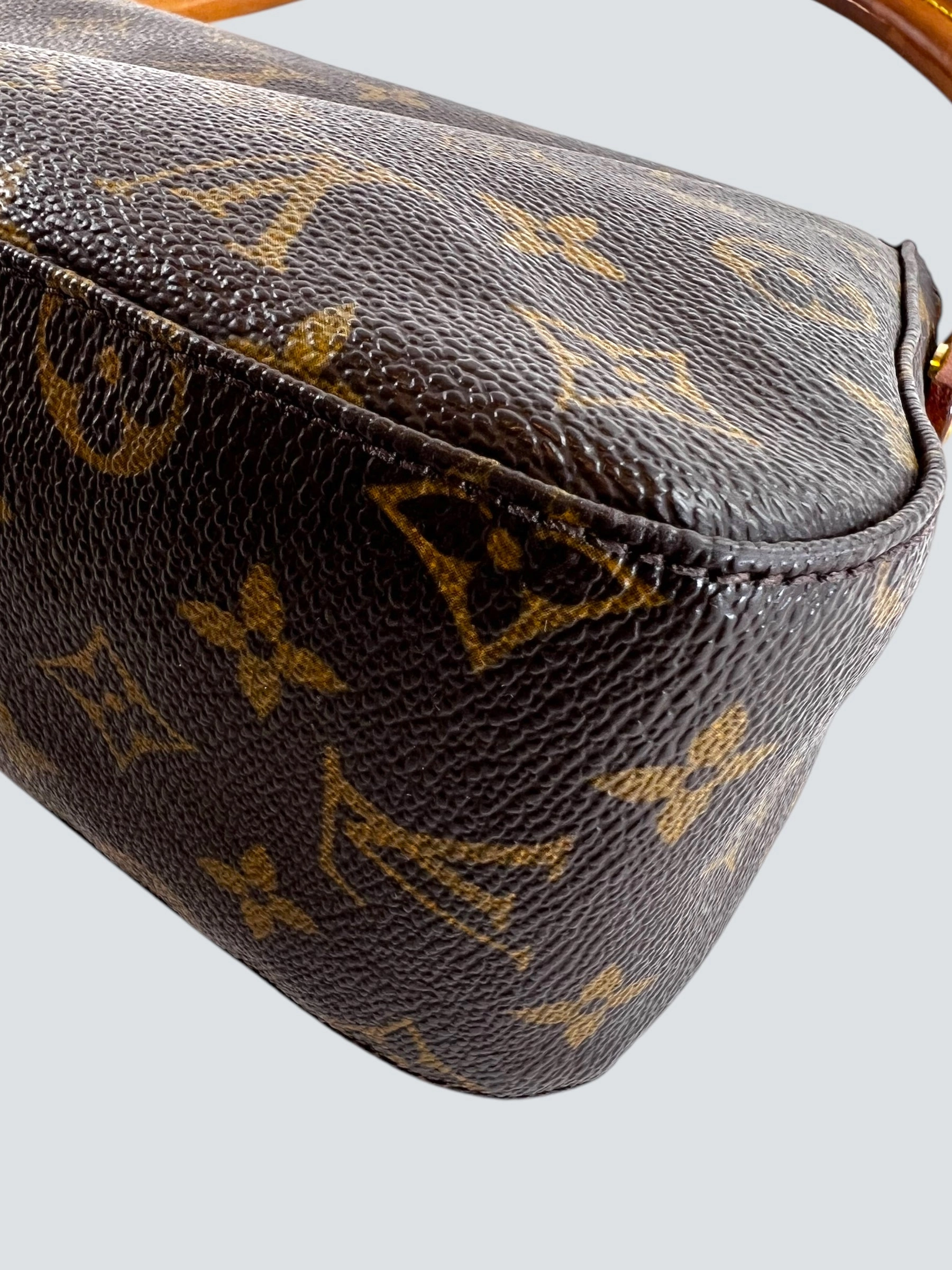 Louis Vuitton Monogram Canvas Looping Shoulder Handbag