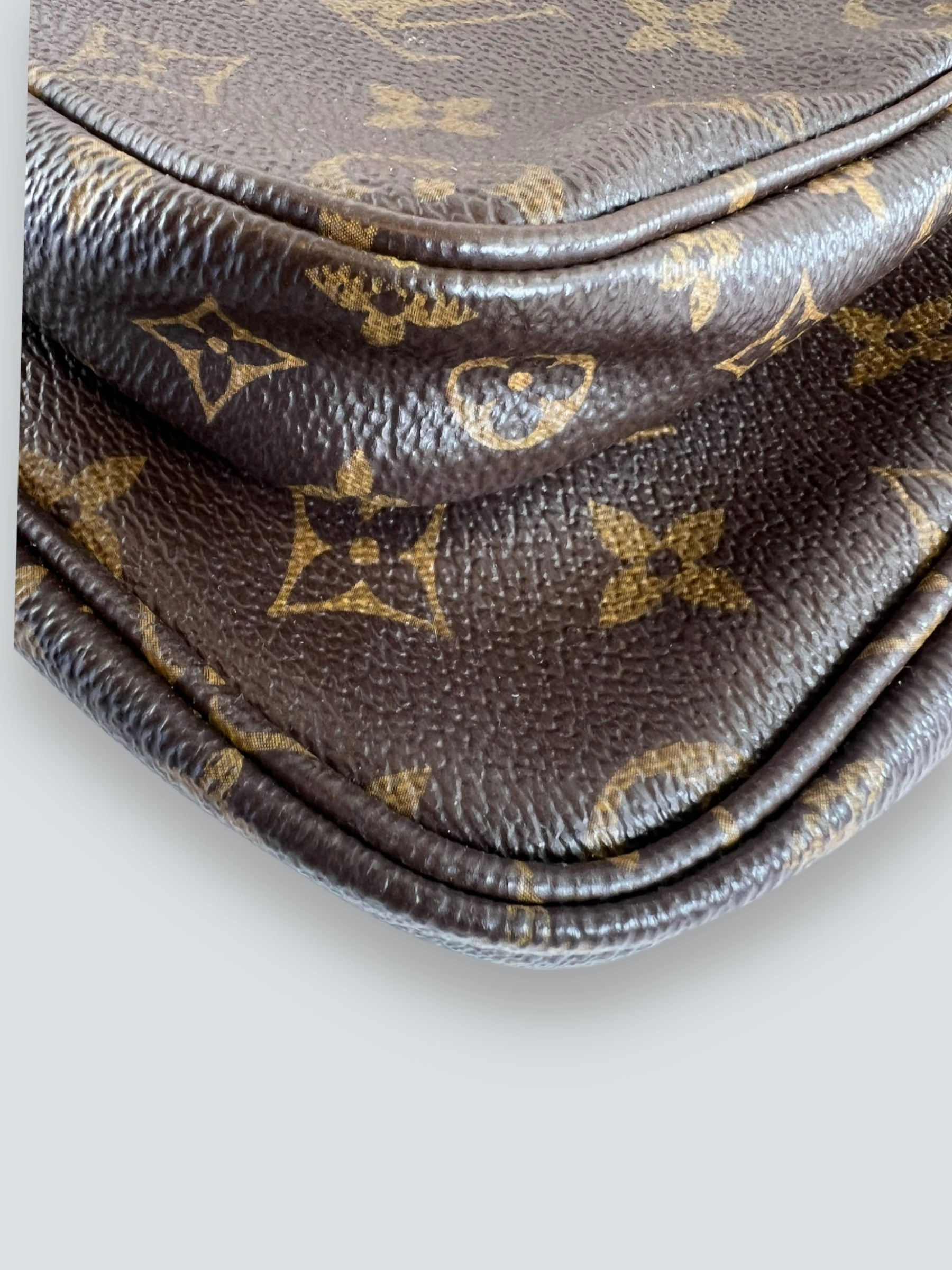 Louis Vuitton Monogram Canvas Multi Pochette Crossbody
