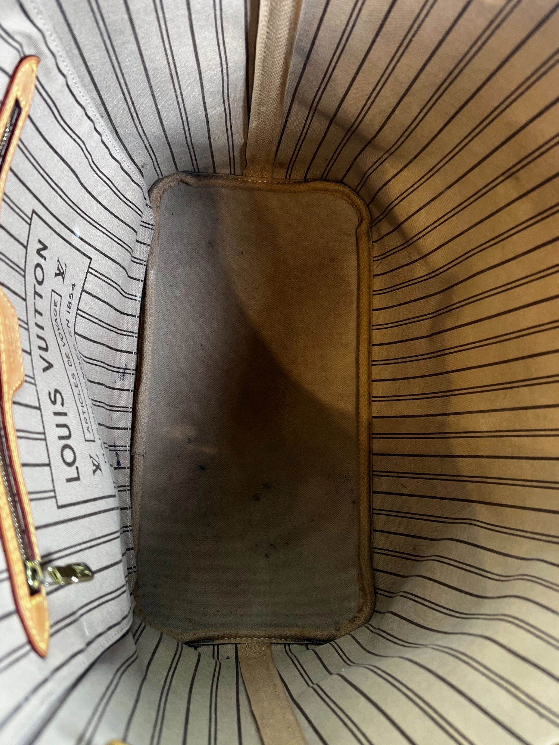 Louis Vuitton Monogram Canvas Neverfull MM