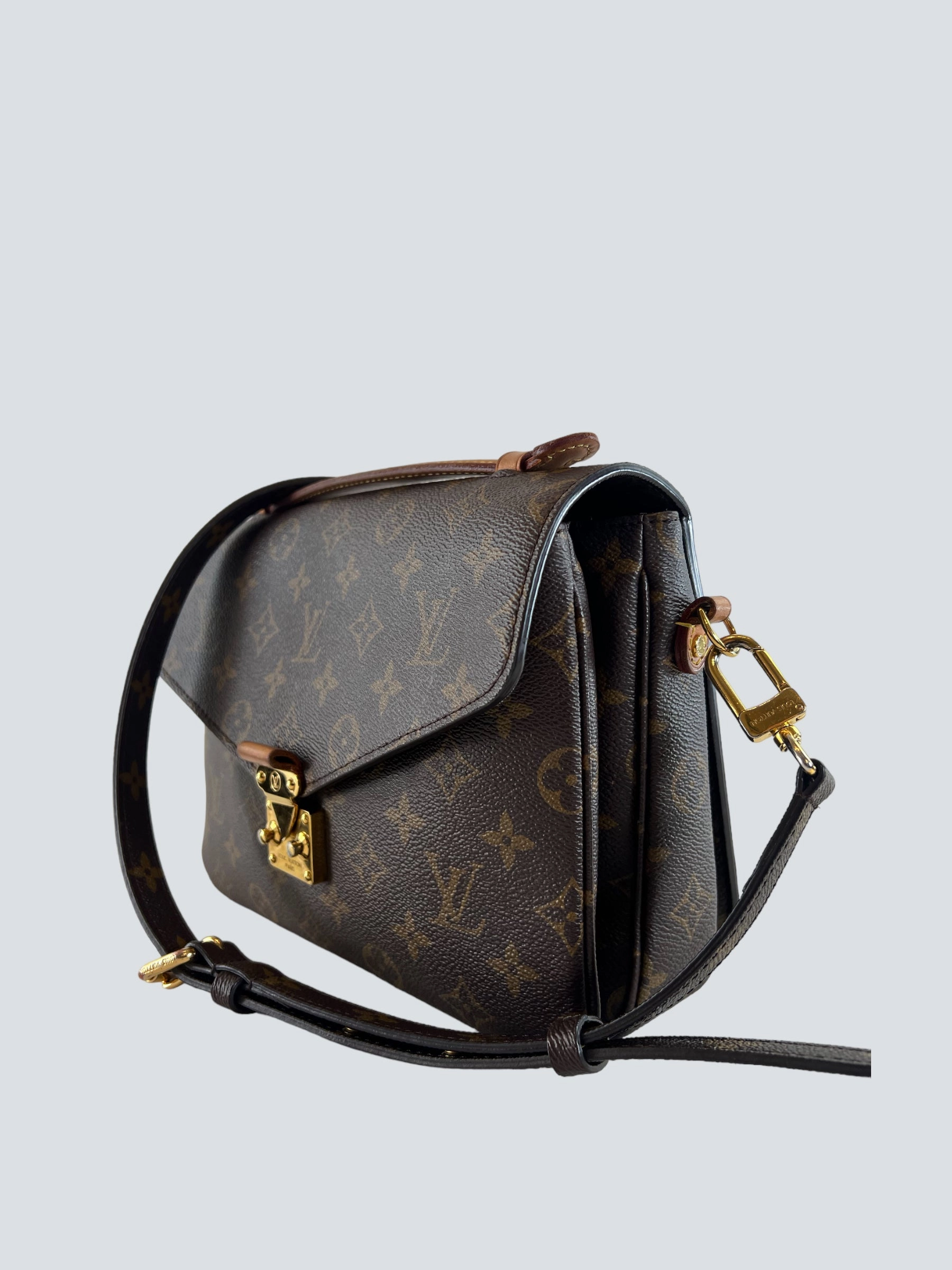 Louis Vuitton Monogram Canvas Pochette Metis
