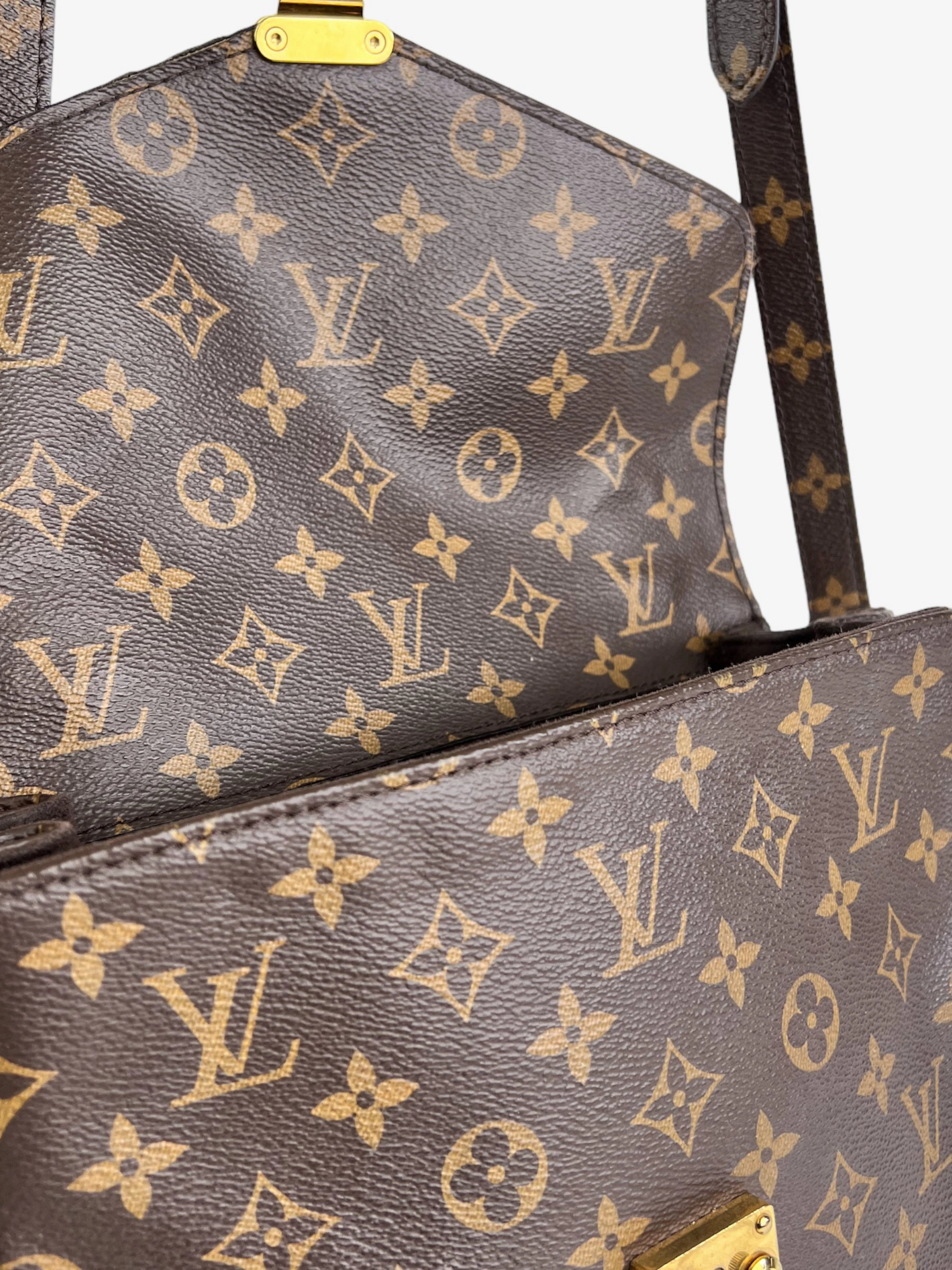 Louis Vuitton Monogram Canvas Pochette Metis Crossbody