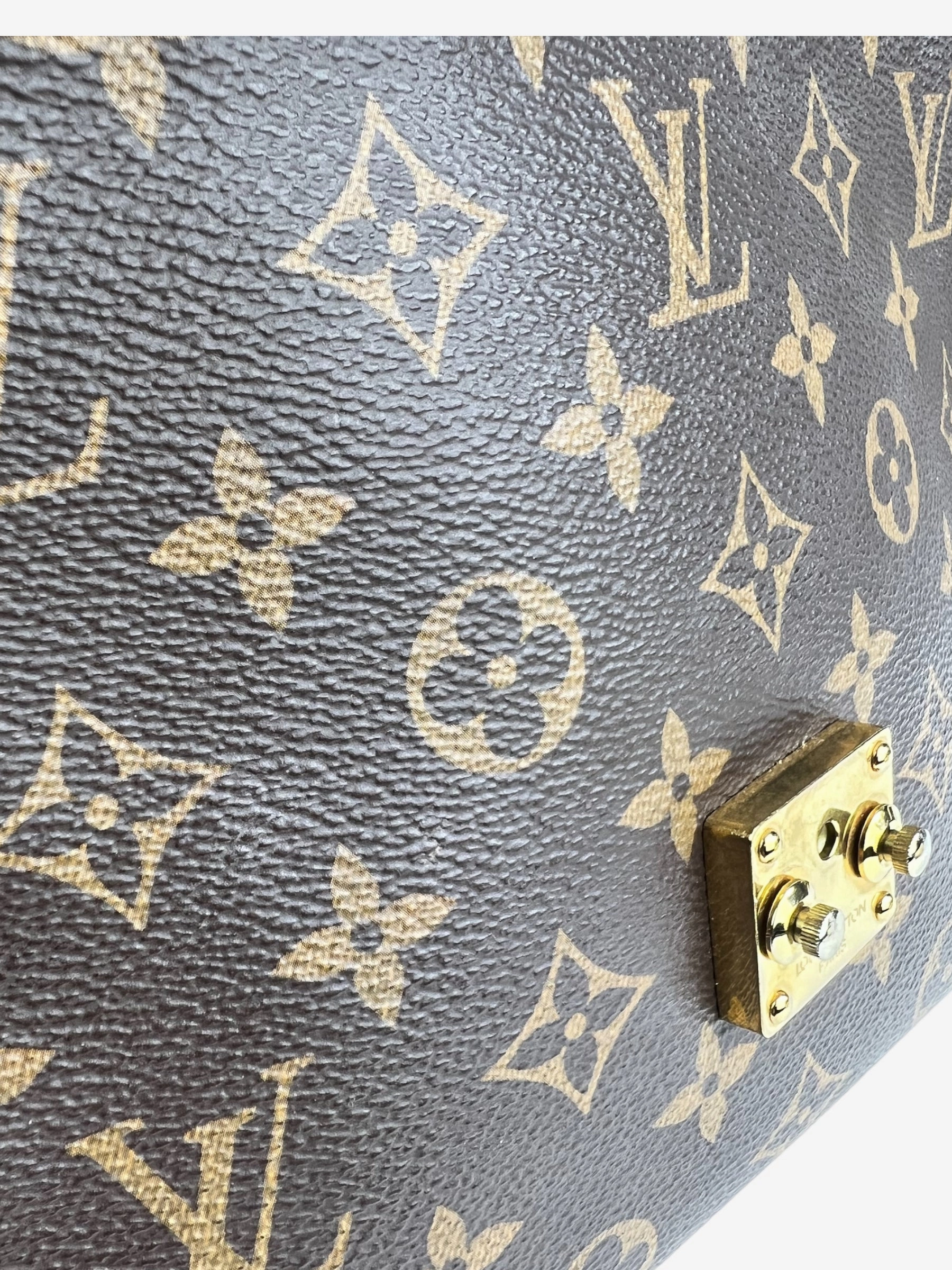 Louis Vuitton Monogram Canvas Pochette Metis Crossbody