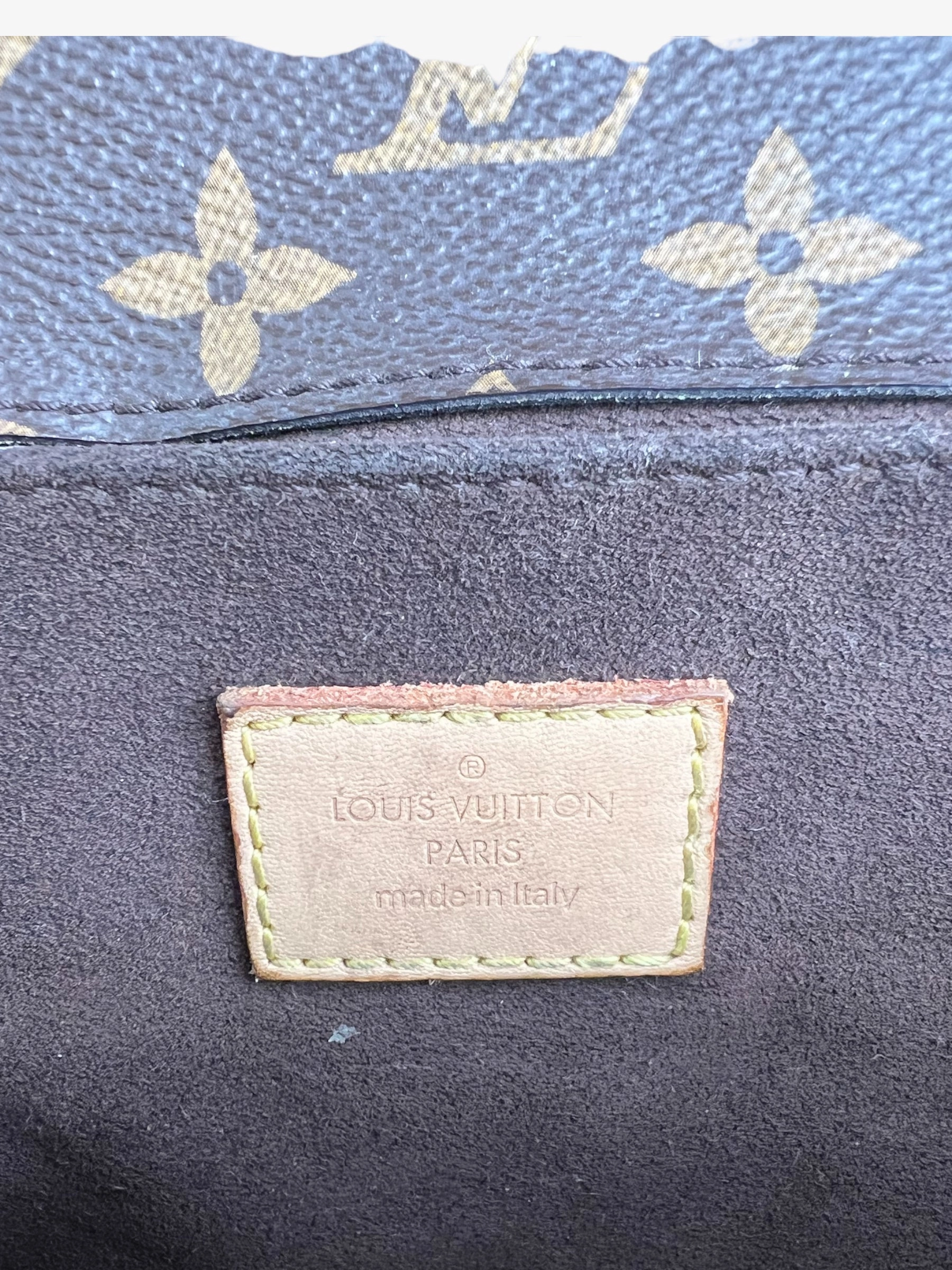 Louis Vuitton Monogram Canvas Pochette Metis Crossbody