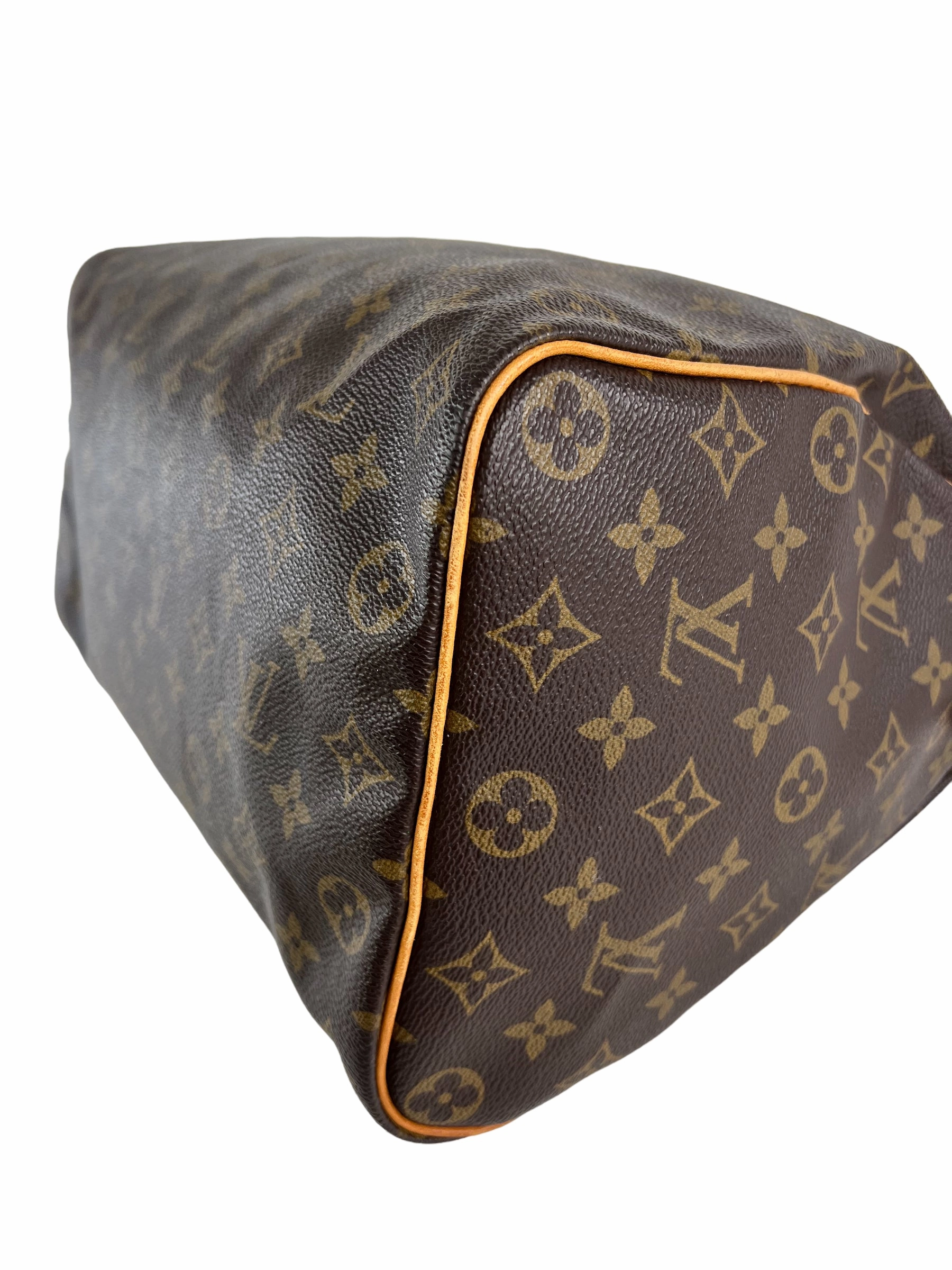 Louis Vuitton Monogram Canvas Speedy 35