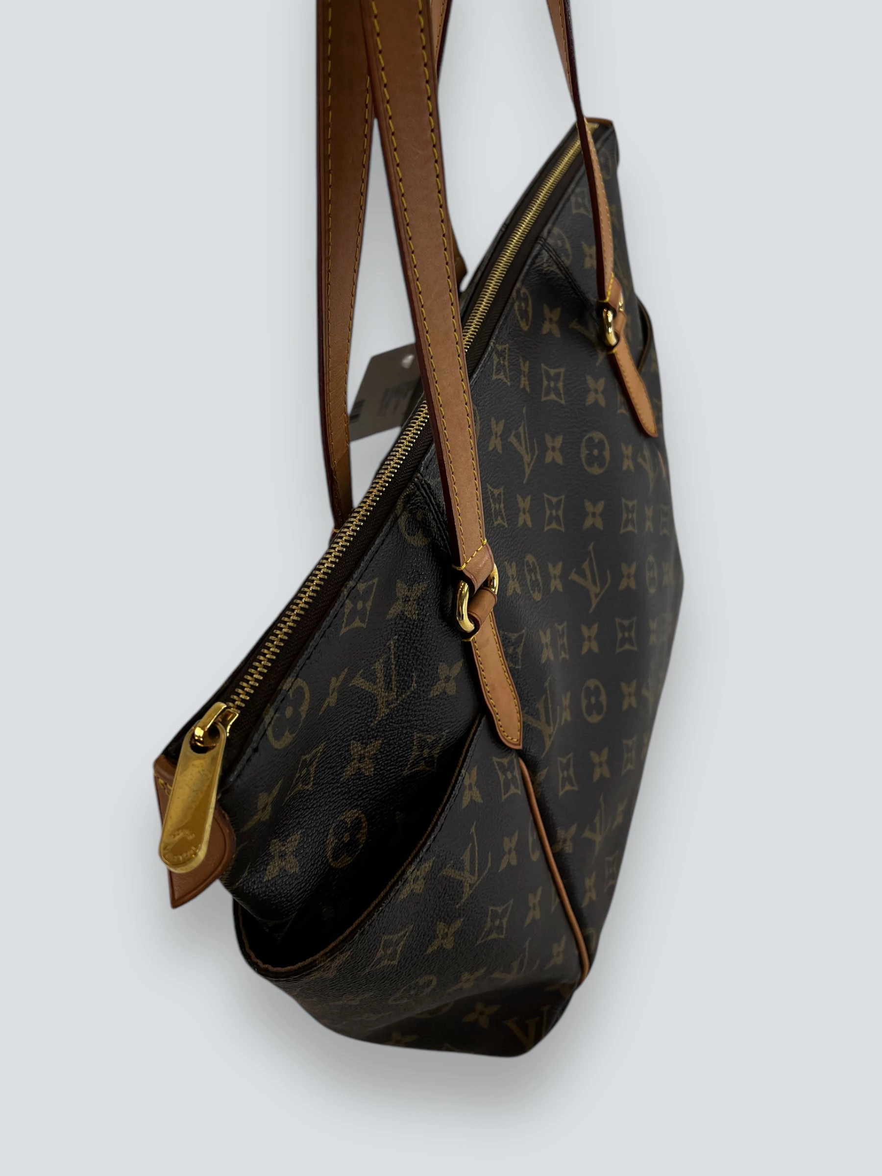 Louis Vuitton Monogram Canvas Totally Tote