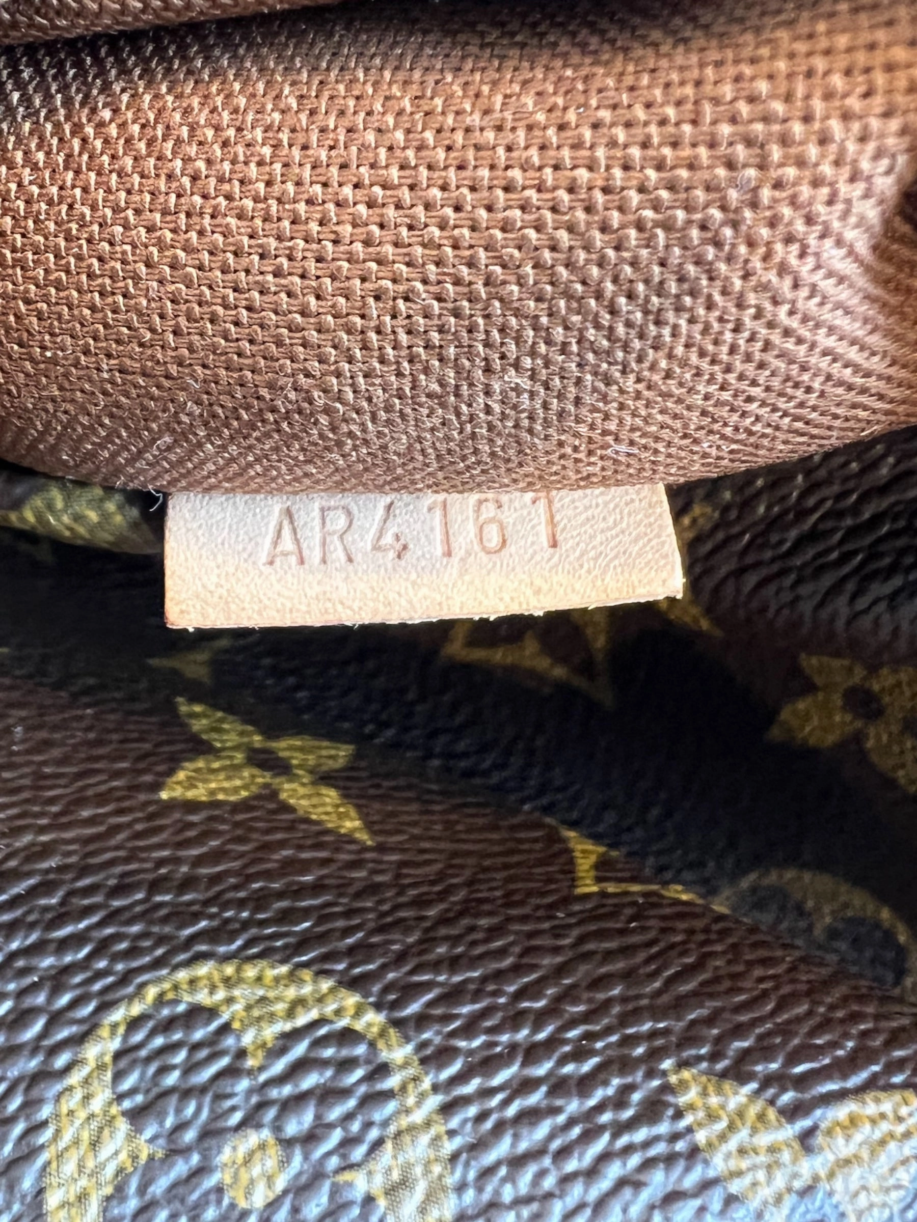 Louis Vuitton Monogram Canvas Totally Tote