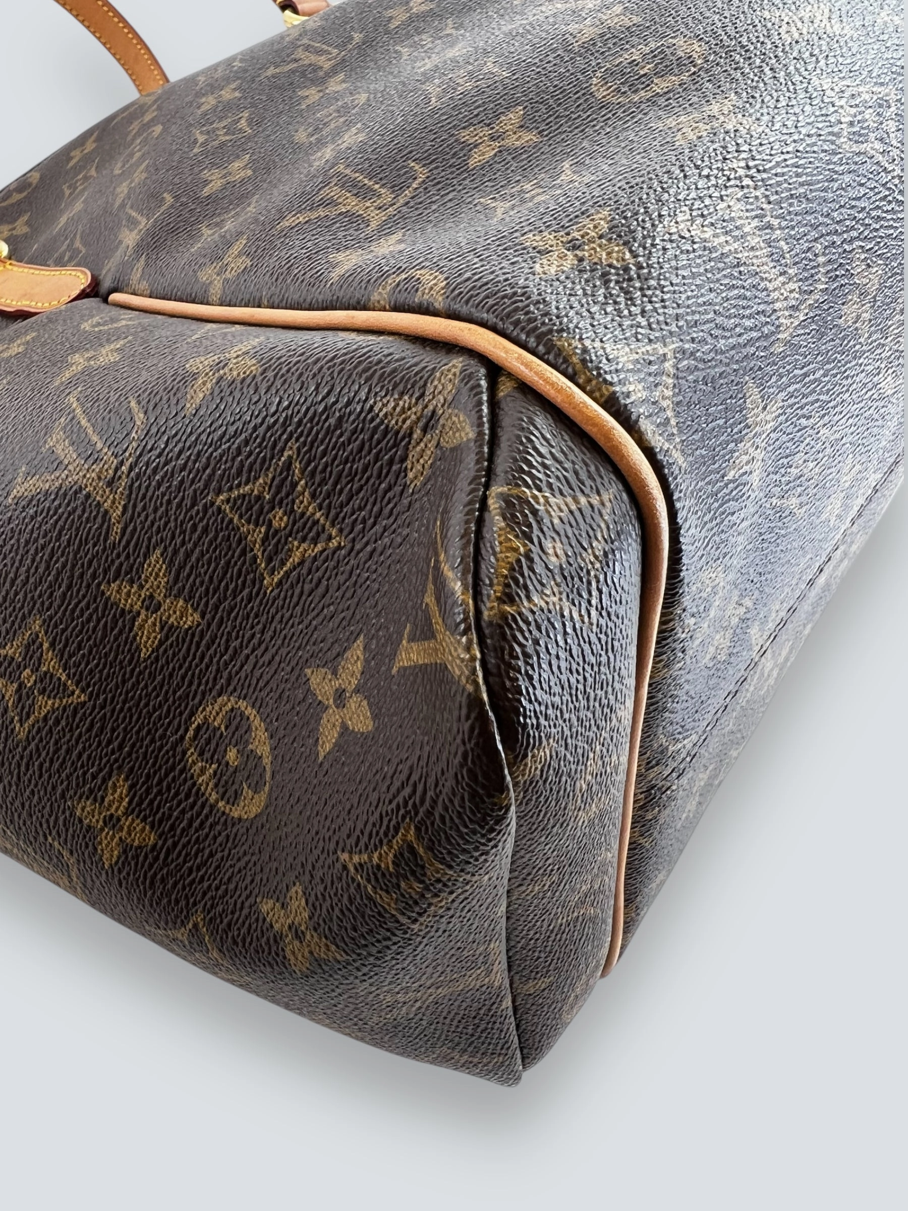 Louis Vuitton Monogram Canvas Totally Tote