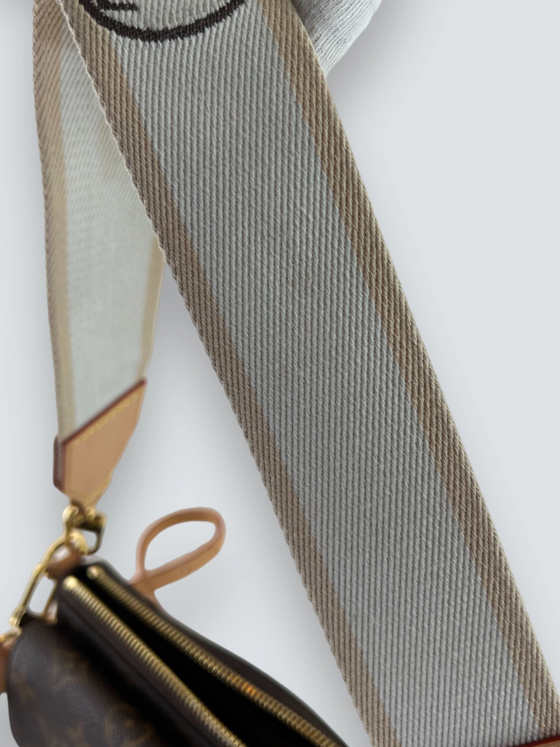Louis Vuitton Monogram Canvas Vivacité Crossbody