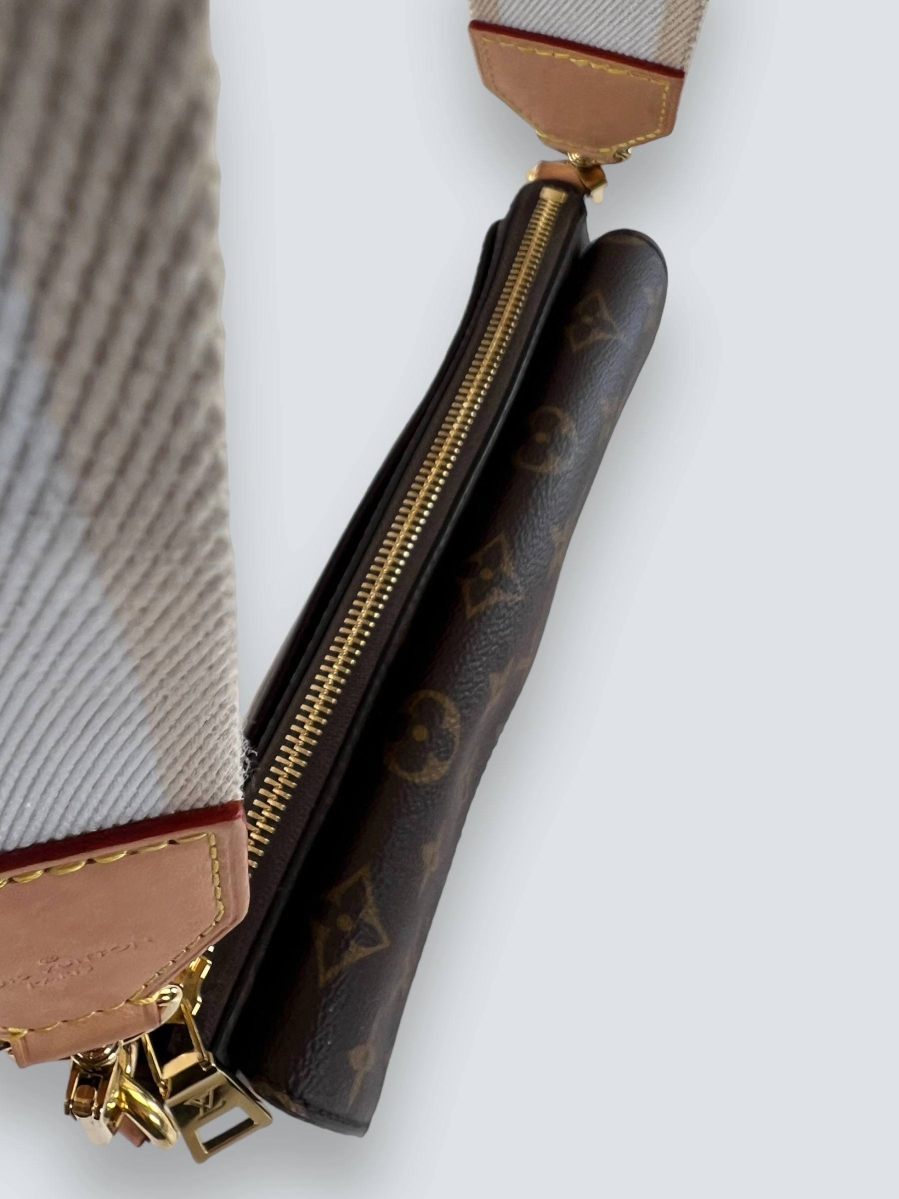 Louis Vuitton Monogram Canvas Vivacité Crossbody