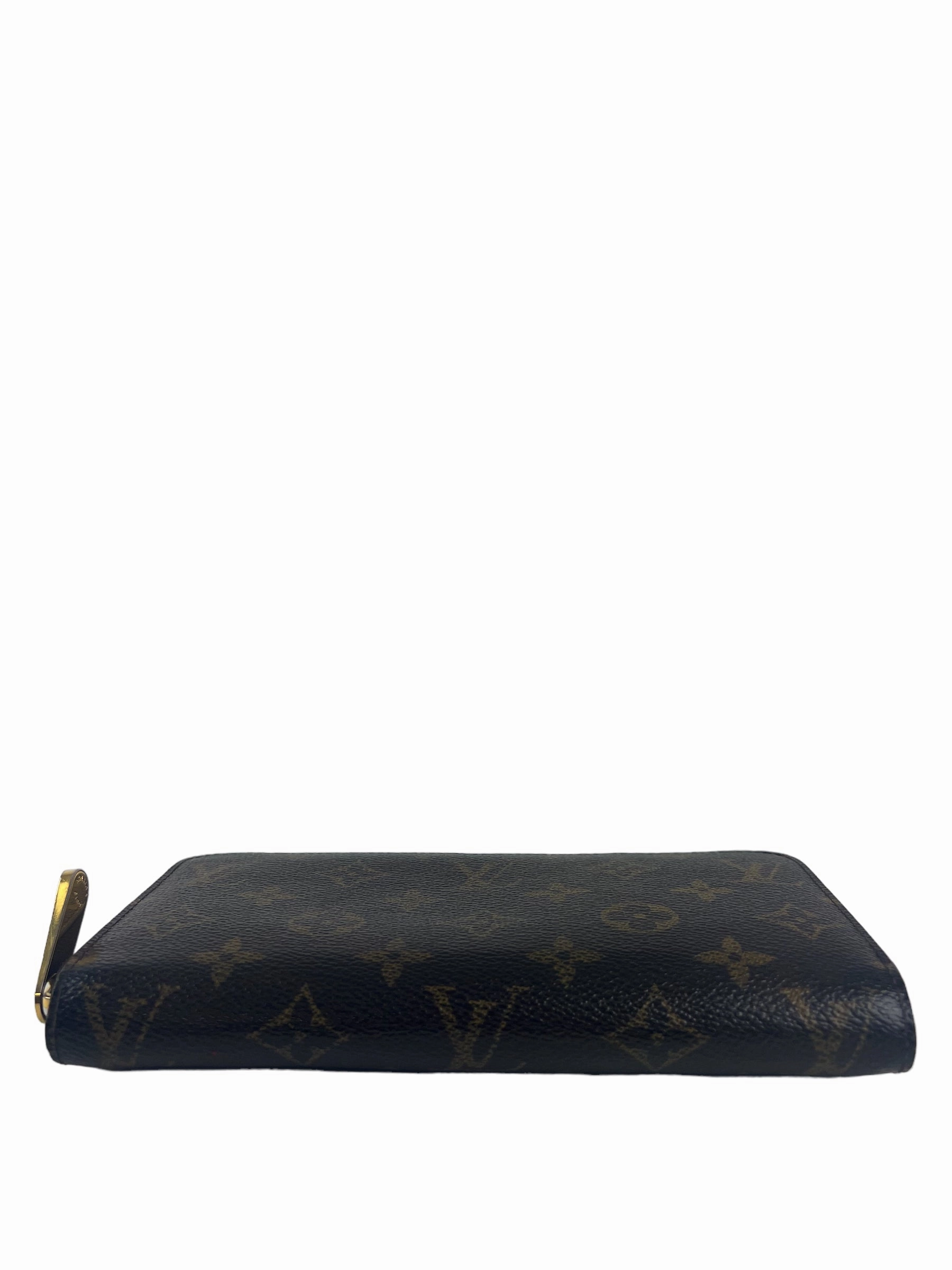 Louis Vuitton Monogram Canvas Zippy Wallet