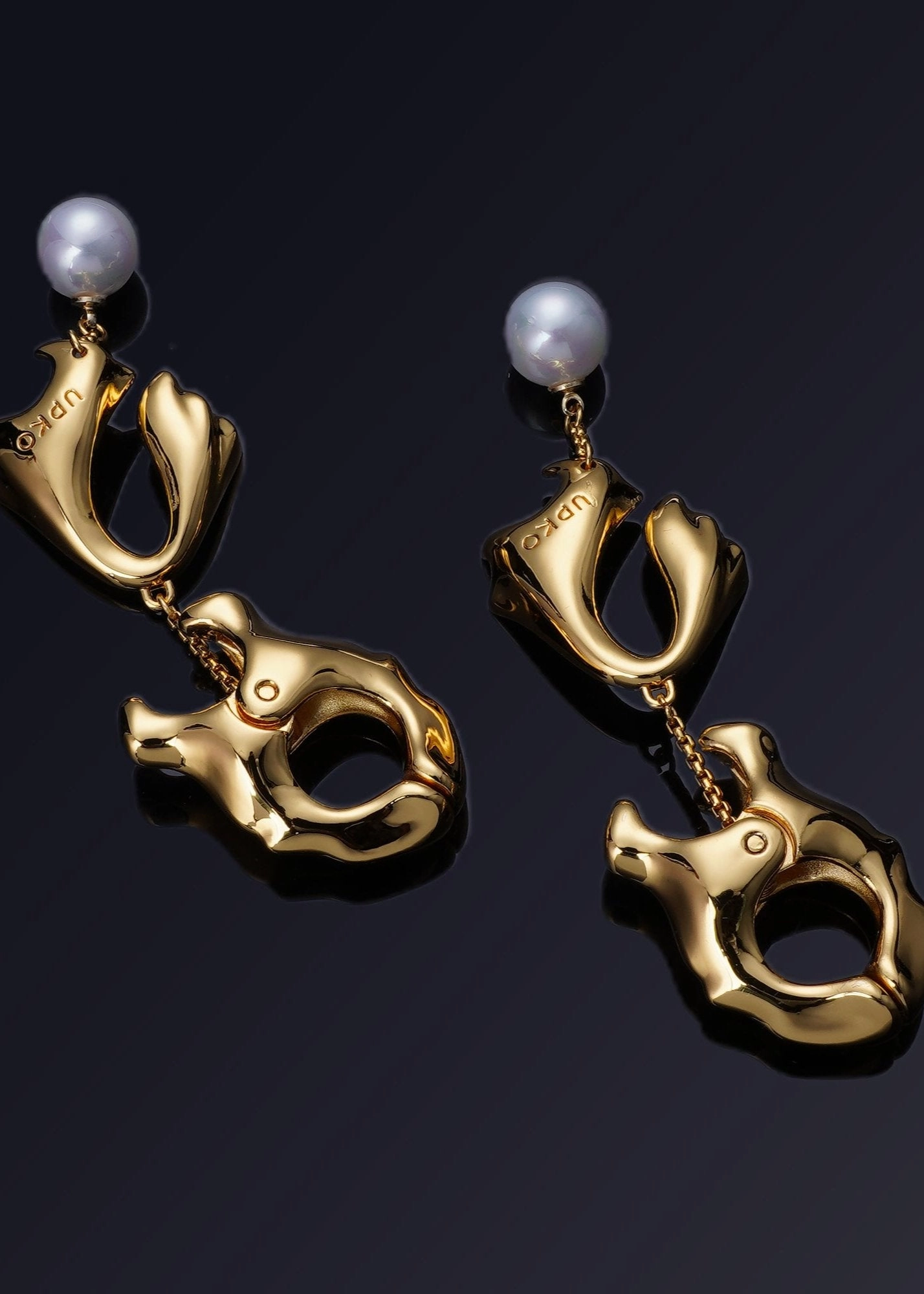 Moist Eyes Pearl Nipple Clamps
