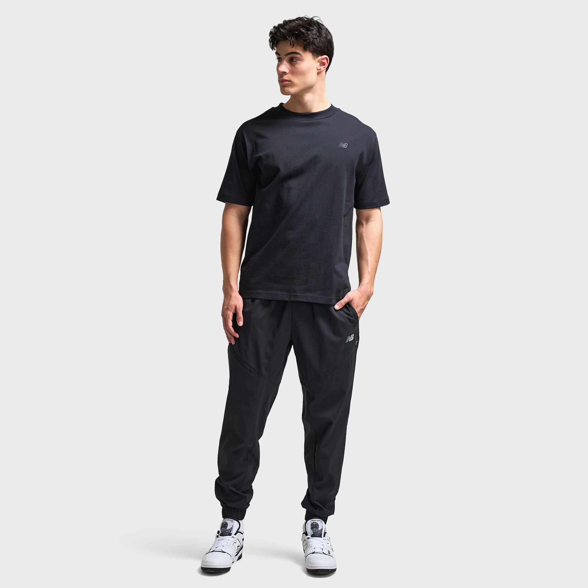 New Balance Athletics T-Shirt / Black