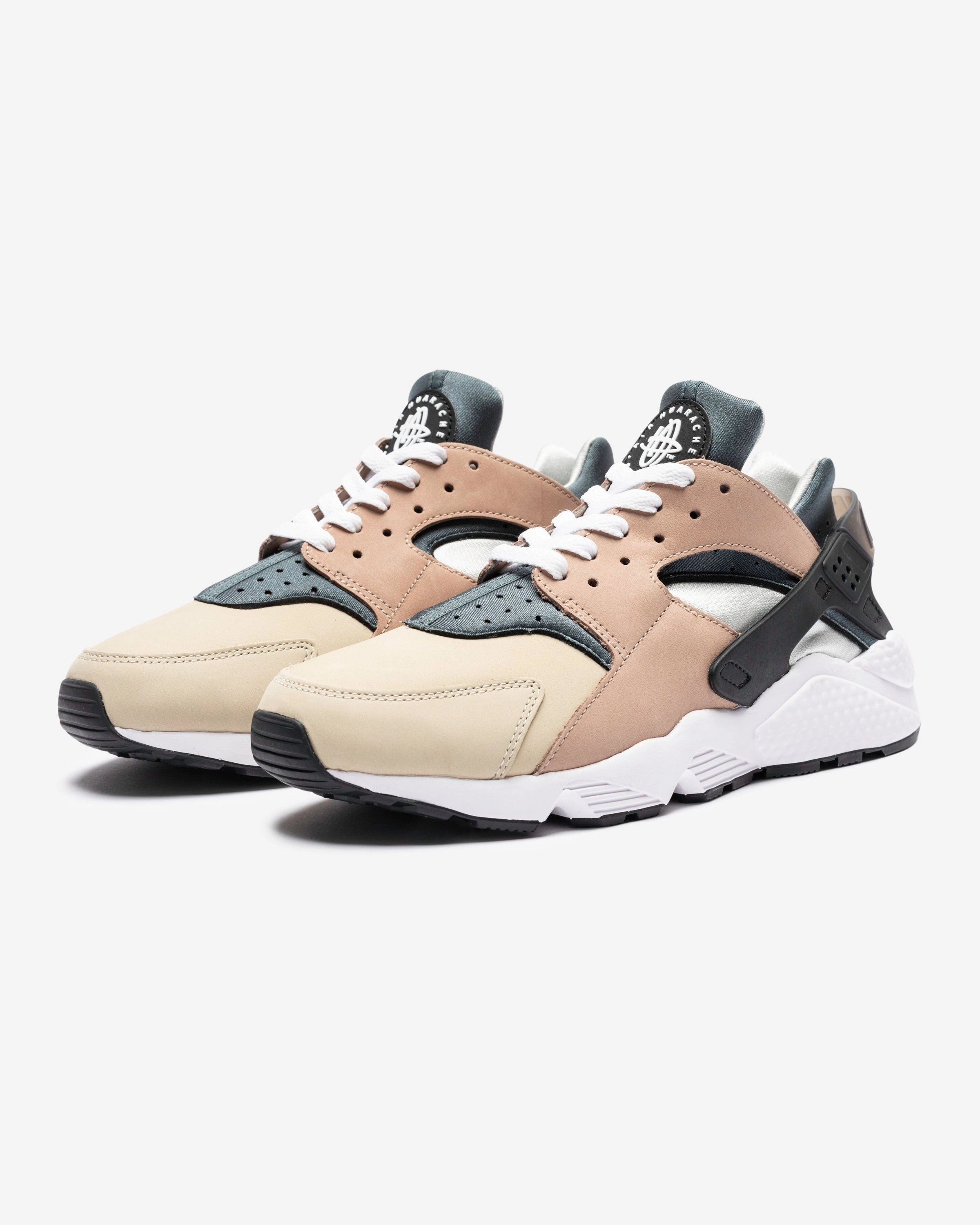 NIKE AIR HUARACHE - BISQUE/ STORMGREY/ ROPE/ WHITE