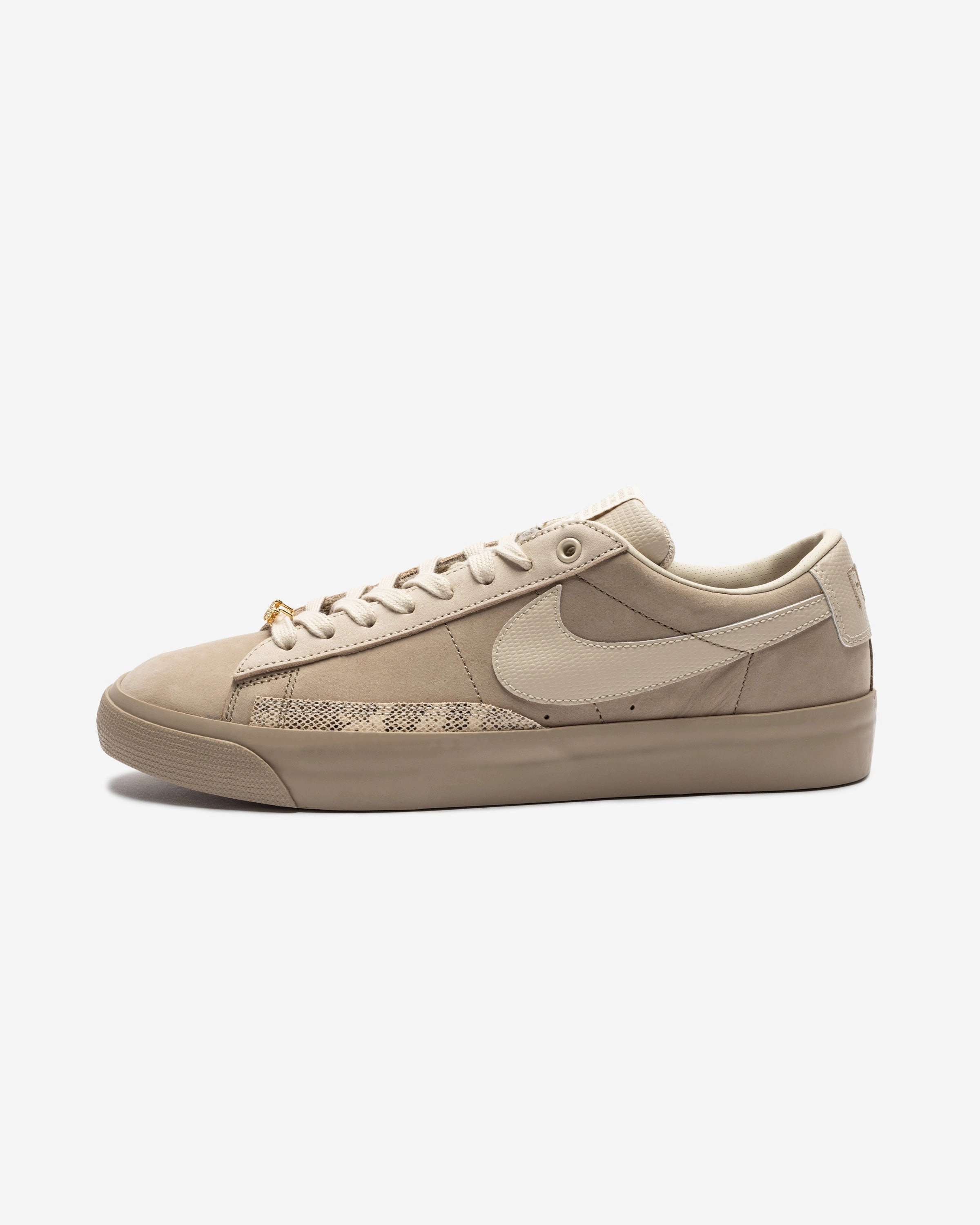 NIKE SB X FPAR ZOOM BLAZER LOW - KHAKI/ RATTAN