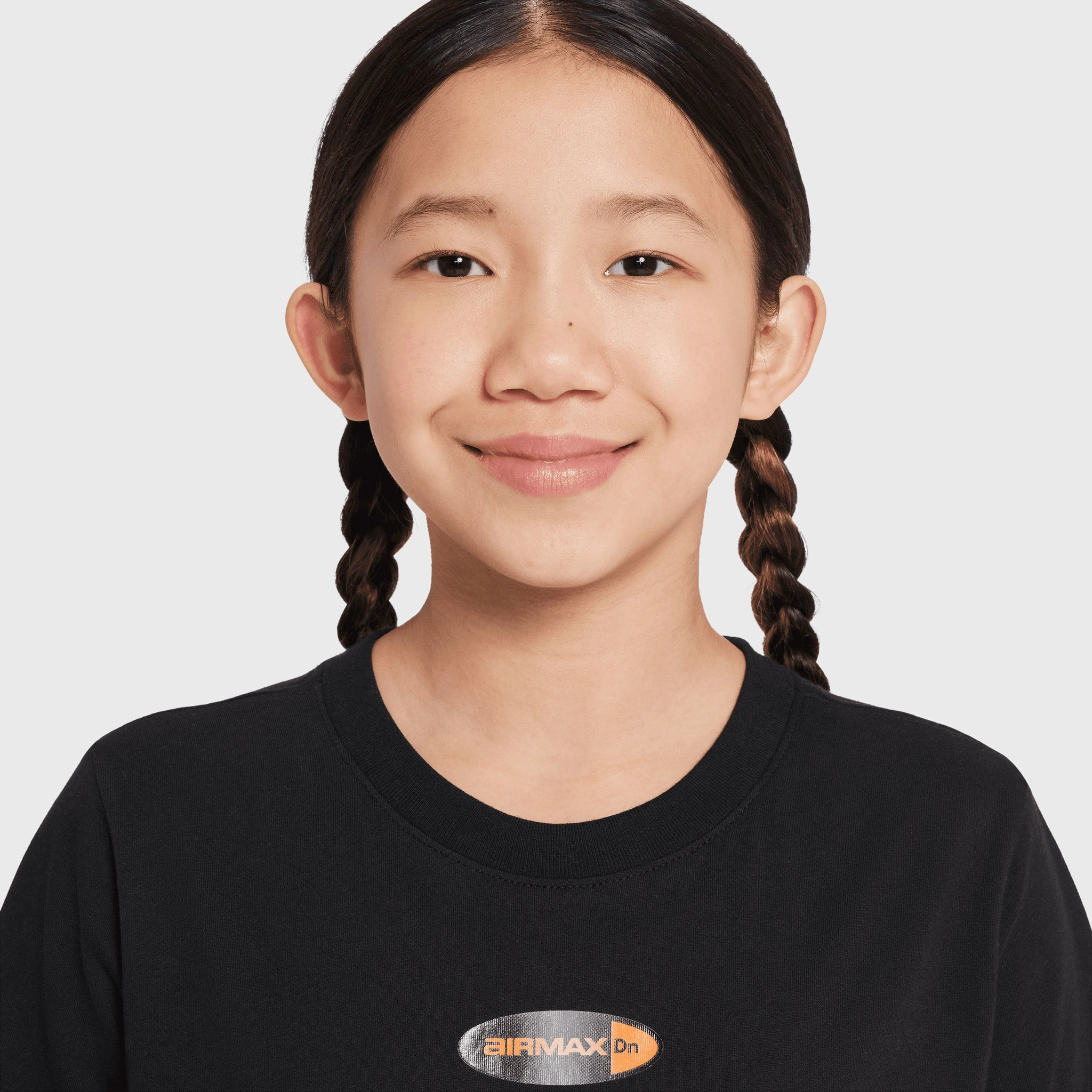 Nike Sportswear Juniors' Graphic T-Shirt / Black