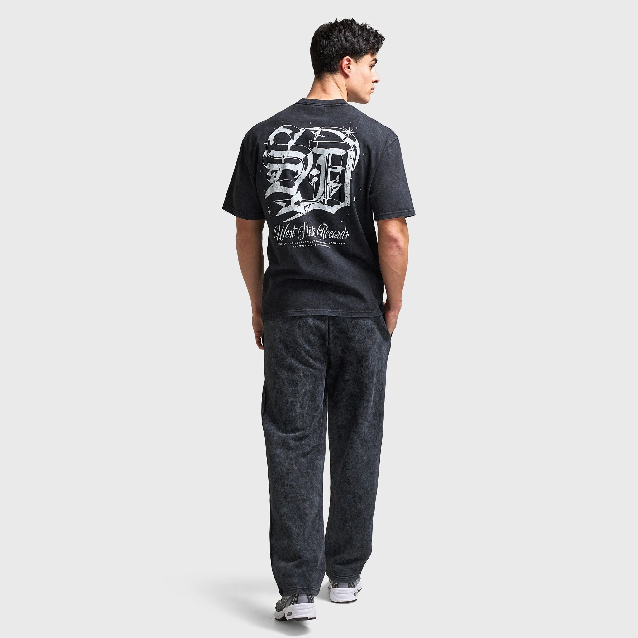 Supply & Demand Finley Graphic T-Shirt / Washed Black