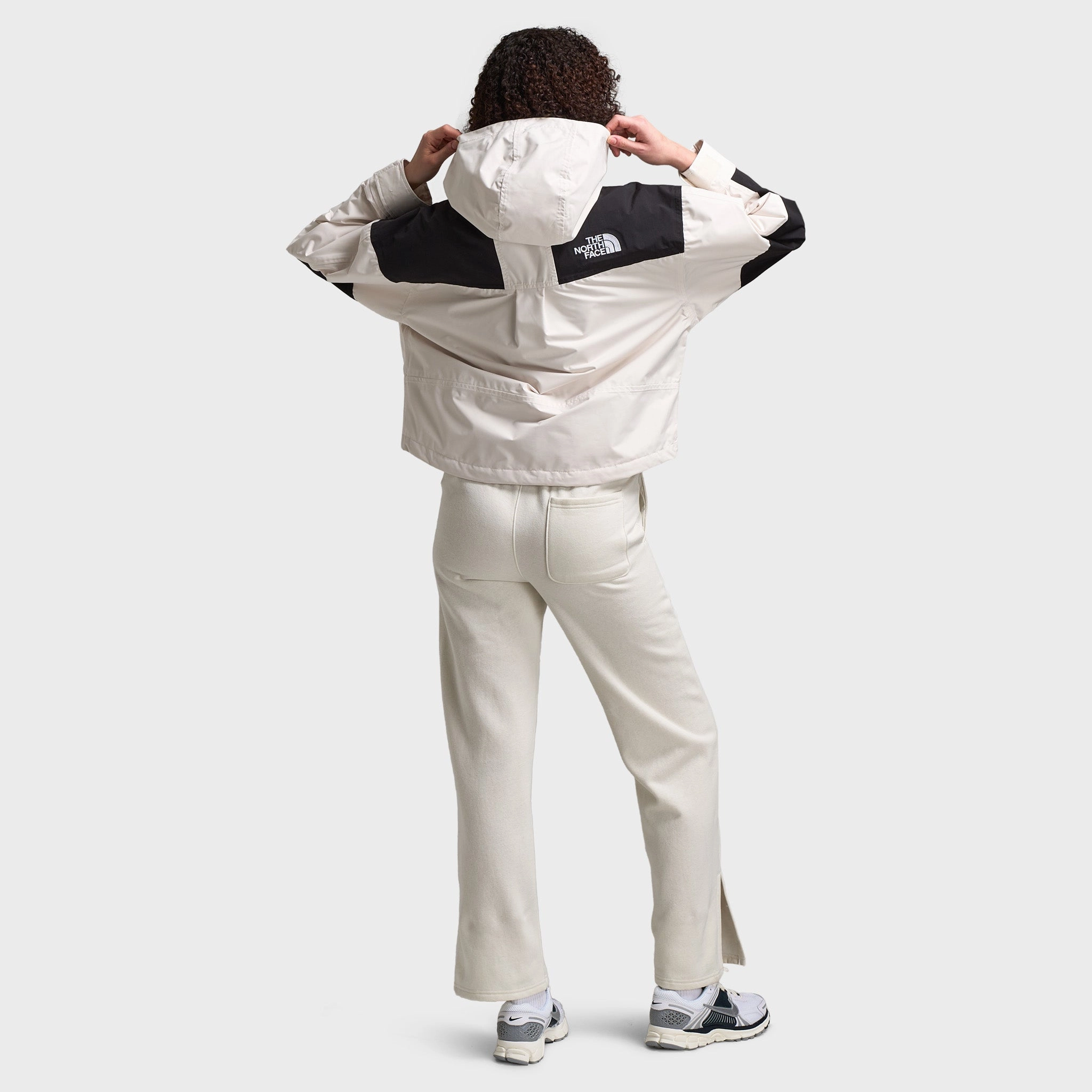 The North Face Women's Reign On Jacket / White