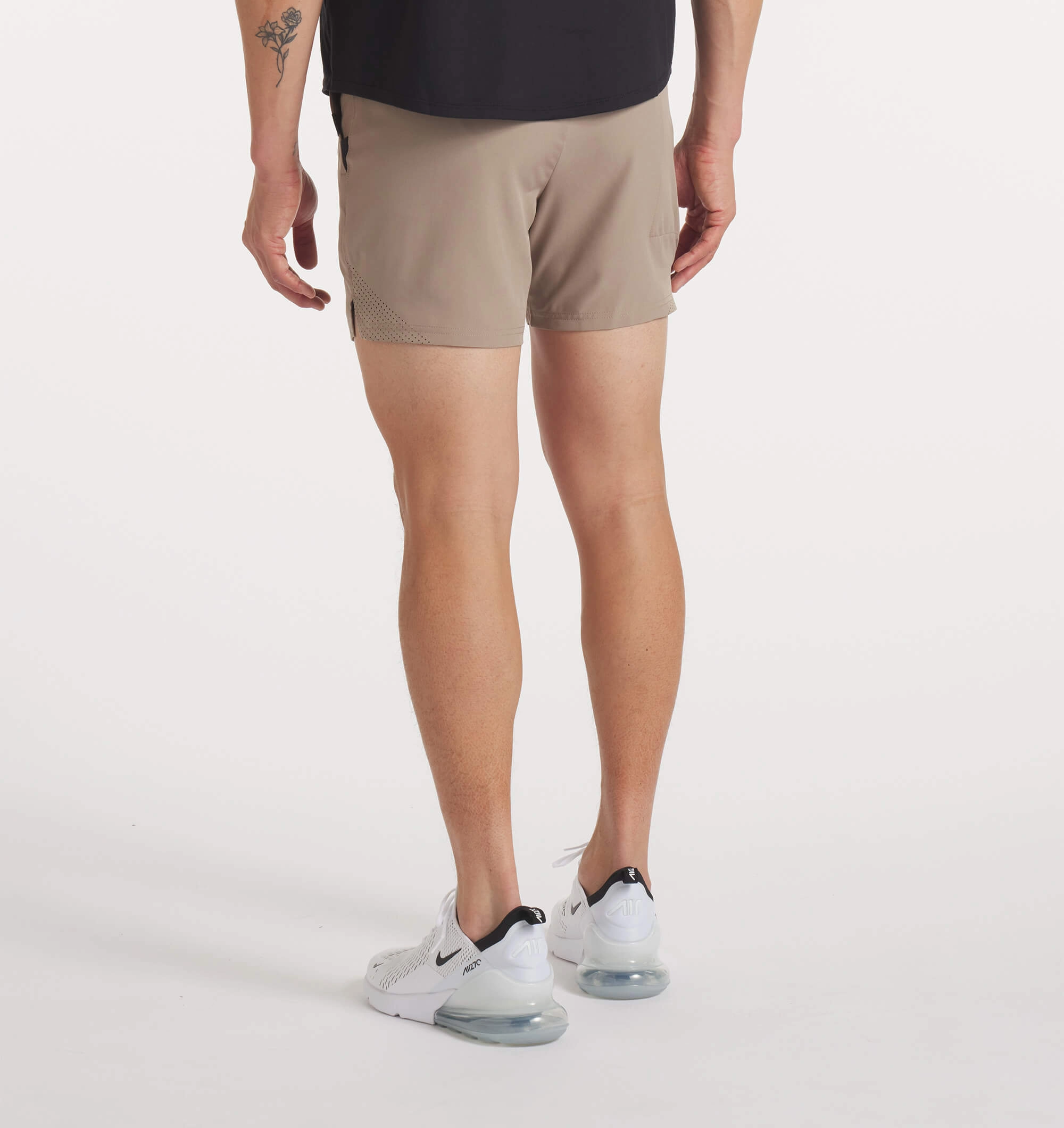 UNRL Stride Short [5.5]